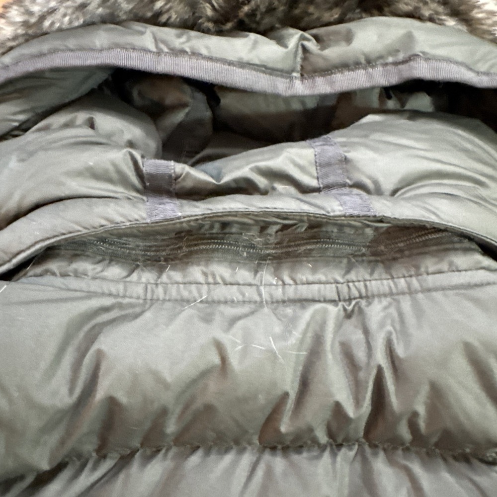 Athleta Women's Size Large Hooded Brown Puffer Vest Goose Down Zip - Picture 10 of 10